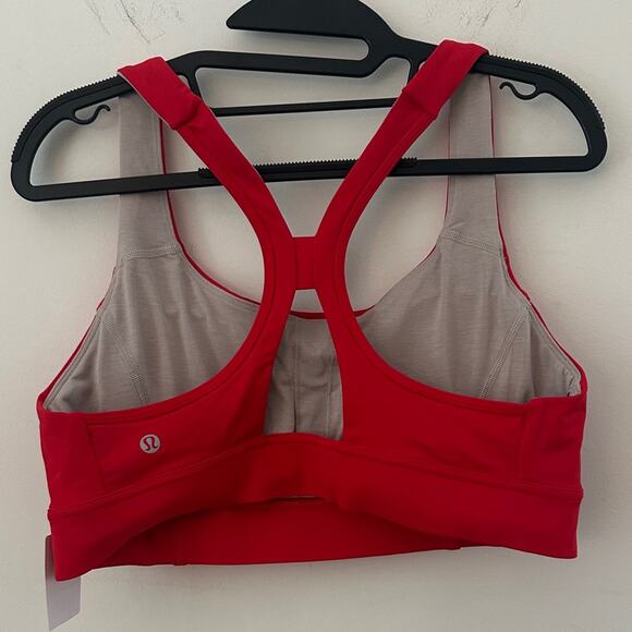 Lululemon Power Through Bra *Medium Support, B/C Cup Cranberry Size 12 NWT - Picture 4 of 7